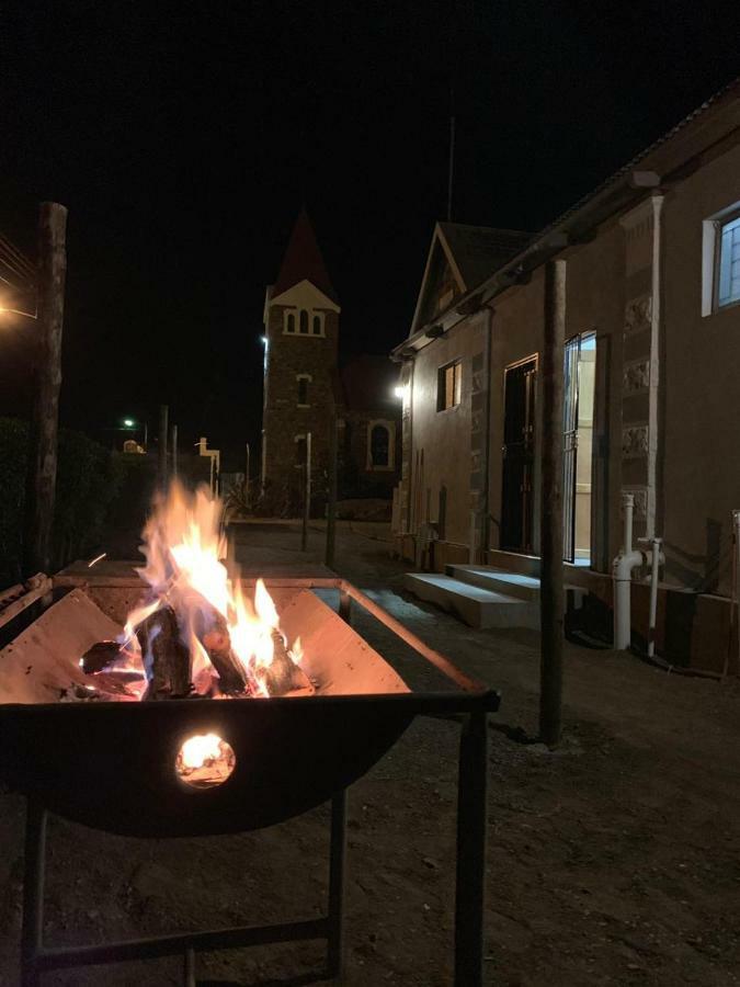 Keetmanshoop Self-Catering Hotell Exteriör bild