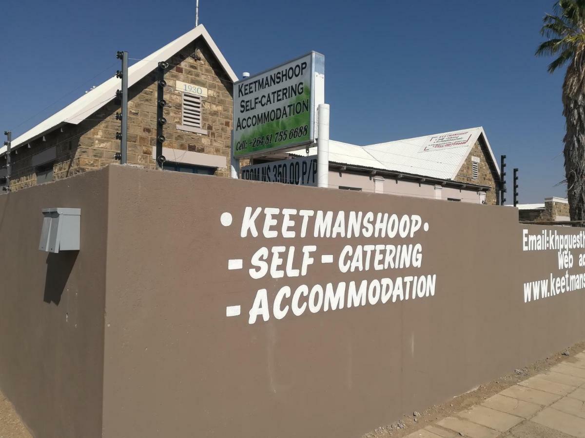 Keetmanshoop Self-Catering Hotell Exteriör bild