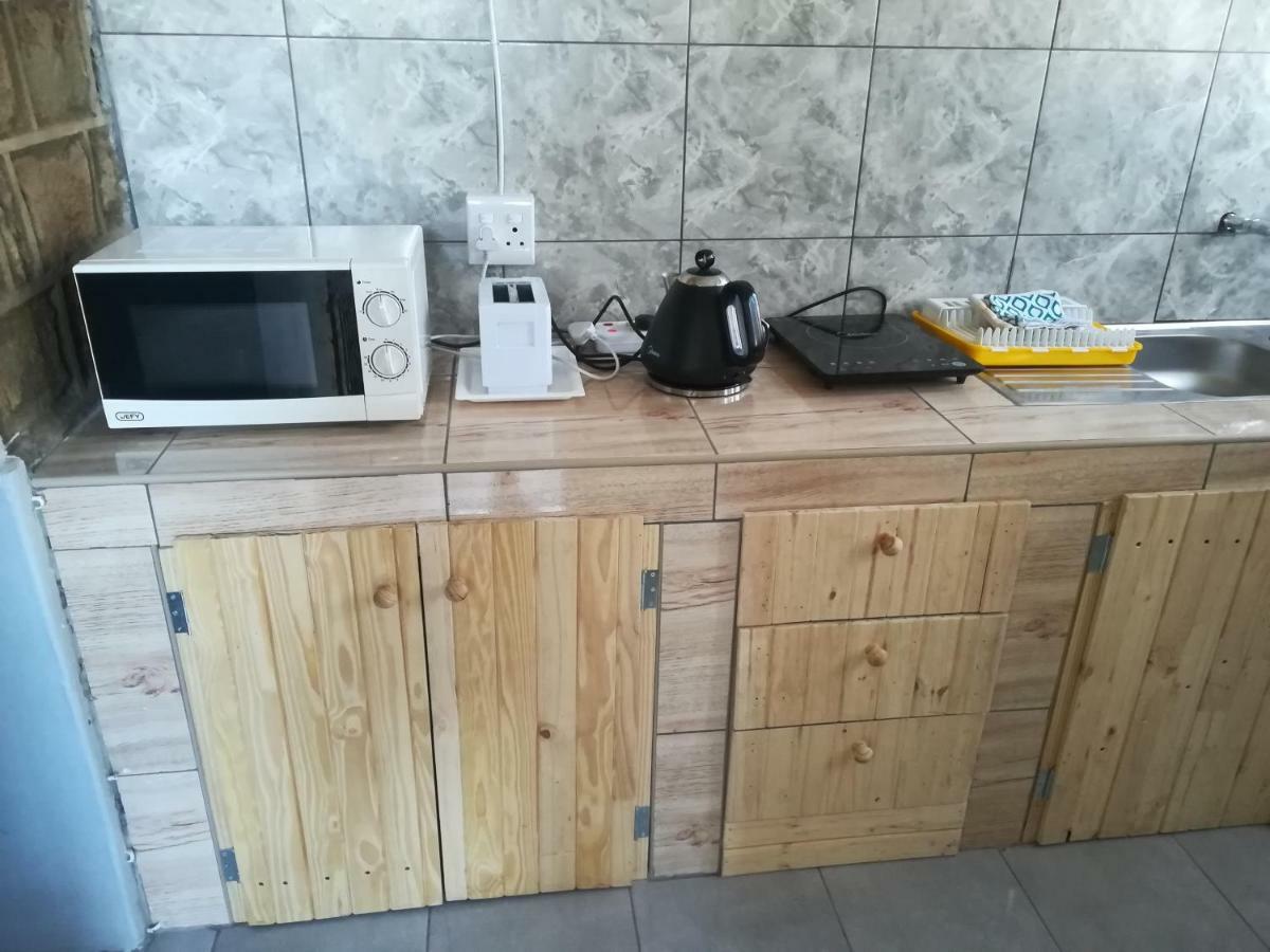 Keetmanshoop Self-Catering Hotell Exteriör bild