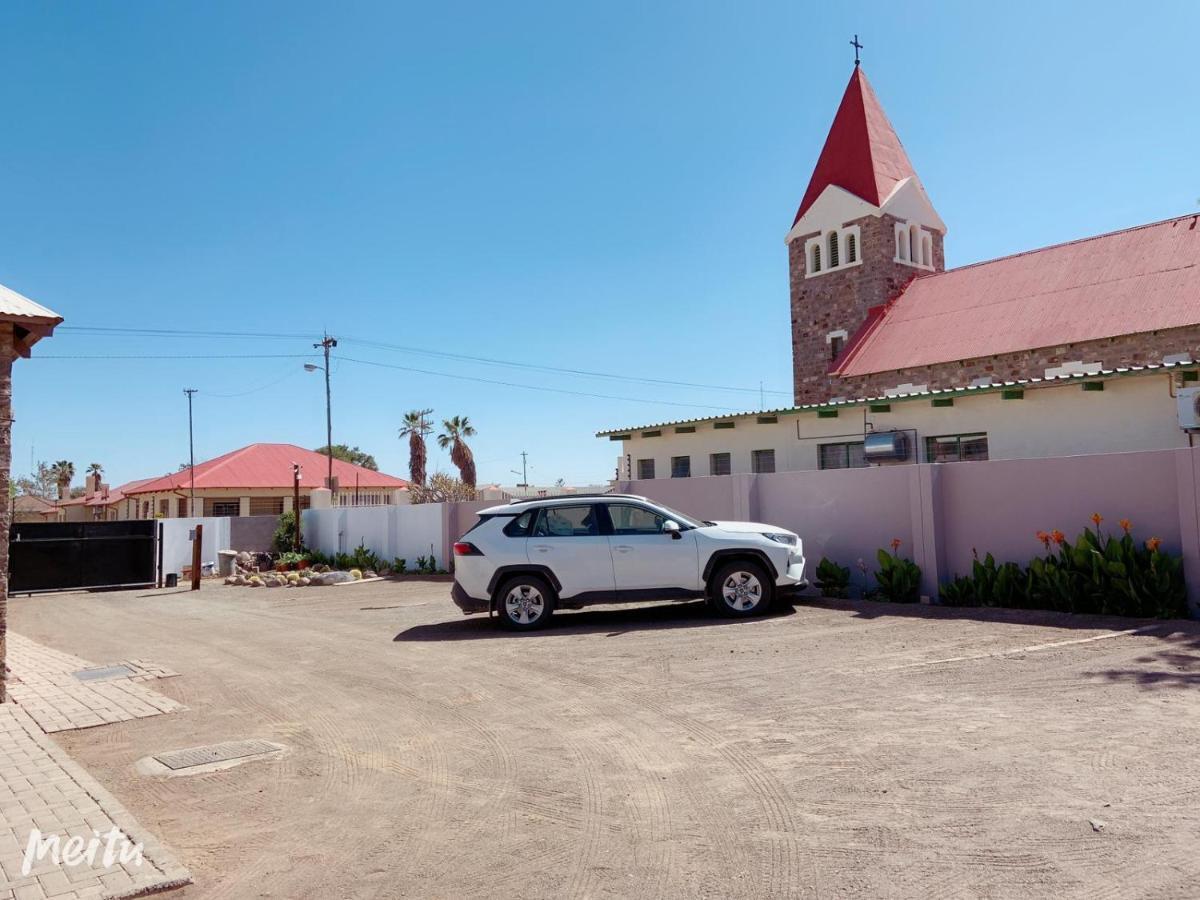 Keetmanshoop Self-Catering Hotell Exteriör bild
